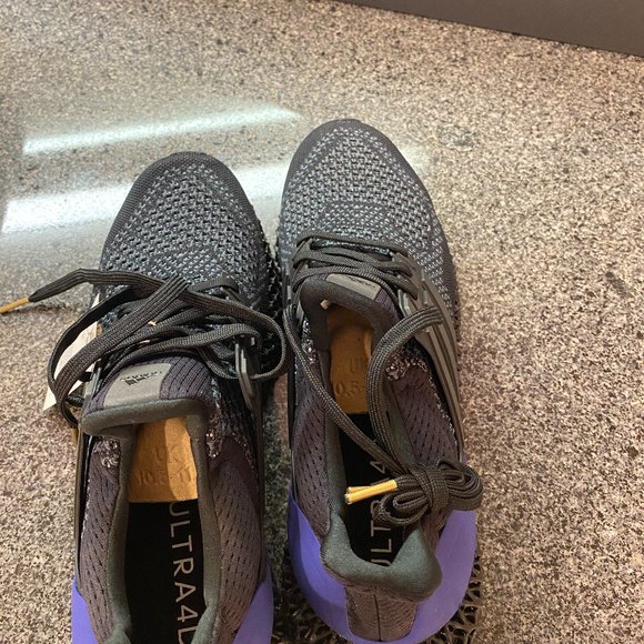 ULTRA 4D SHOES